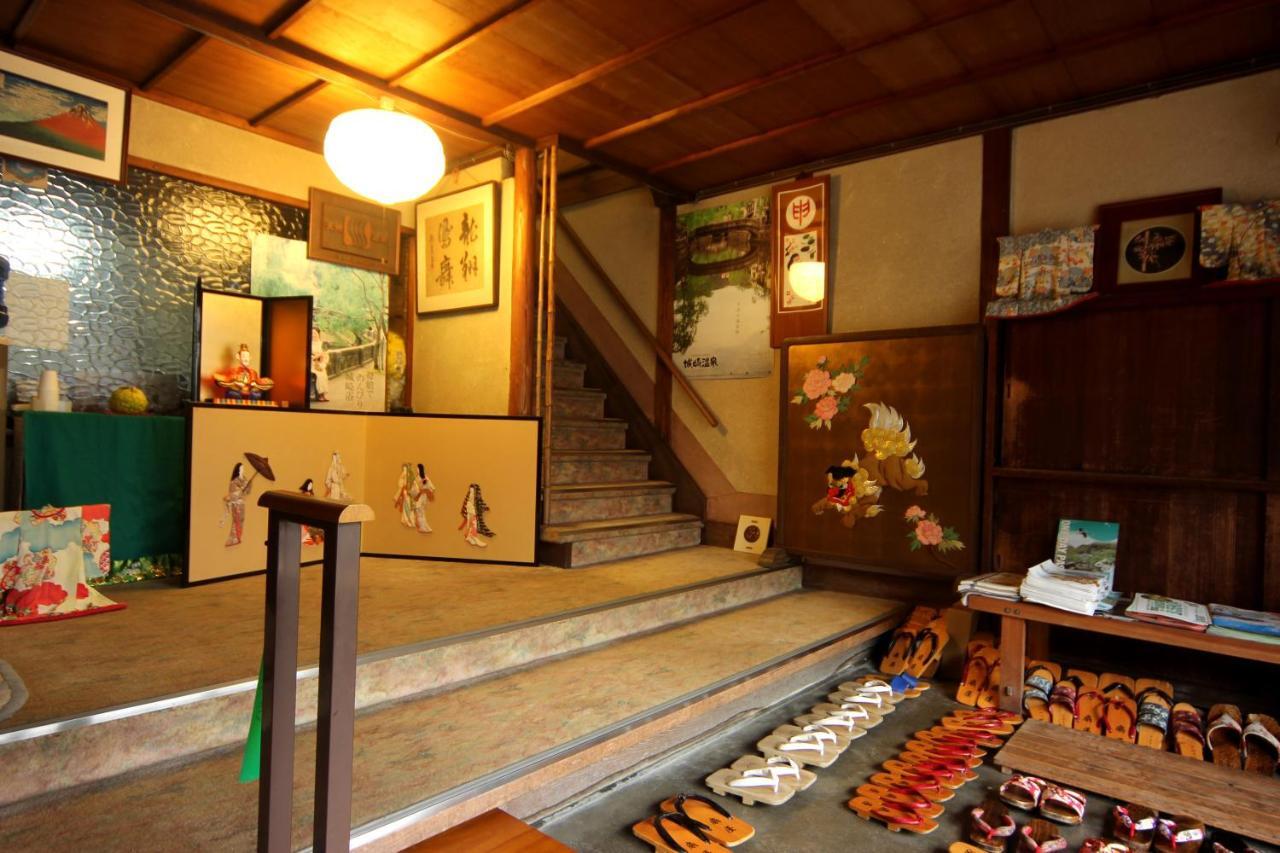 Ougiya Ryokan Тойока Екстериор снимка